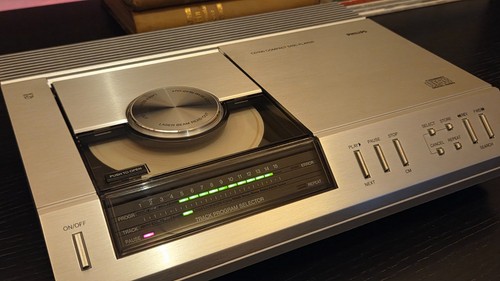 Philips 100 mint - philips, condition